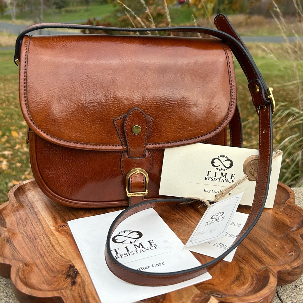 Italian Vechetta Leather Saddle Bag Brown Time Resistance “Women in Love” NWT - Picture 4 of 17
